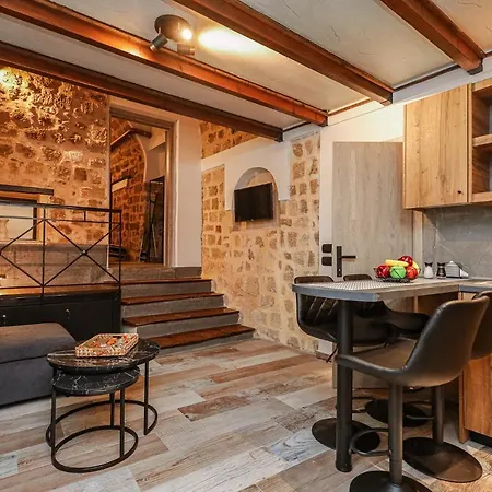 Apartman Medieval Estiva